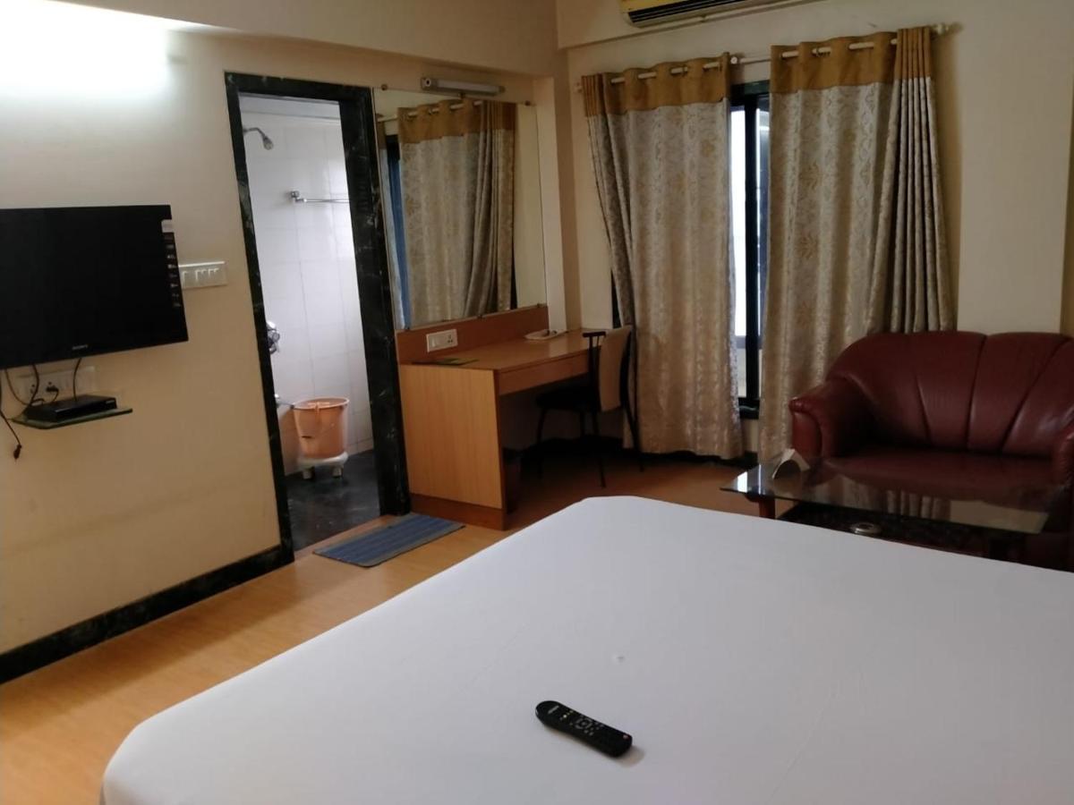 Hotel Pooja International Nashik Extérieur photo