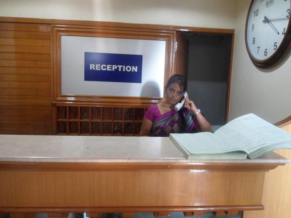 Hotel Pooja International Nashik Extérieur photo