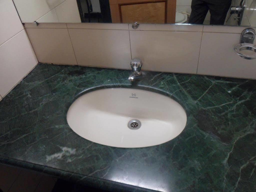 Hotel Pooja International Nashik Extérieur photo