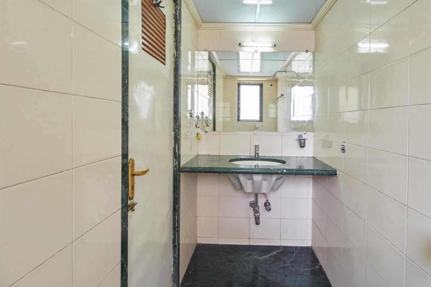 Hotel Pooja International Nashik Extérieur photo