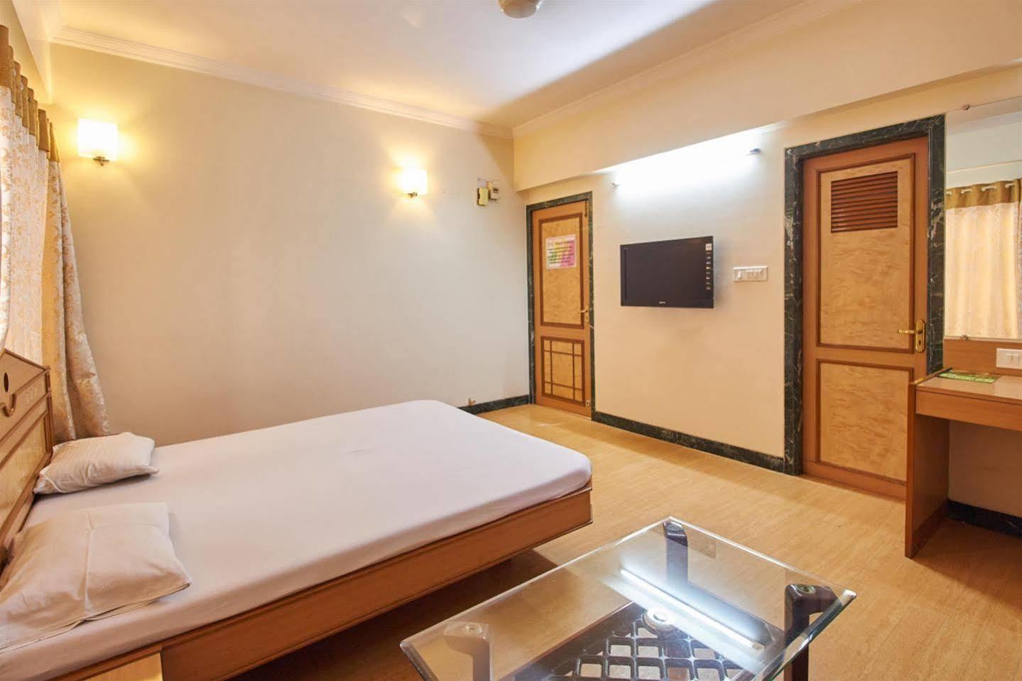 Hotel Pooja International Nashik Extérieur photo